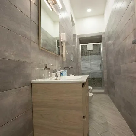 La Corte Dei Borboni By Dimorra