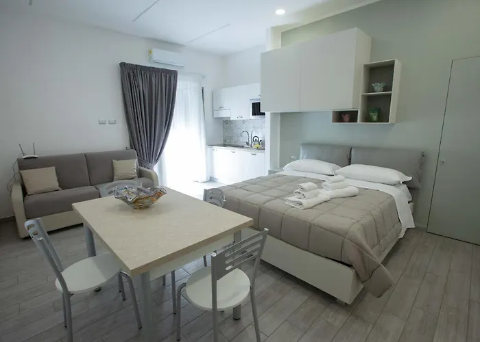 La Corte Dei Borboni By Dimorra *